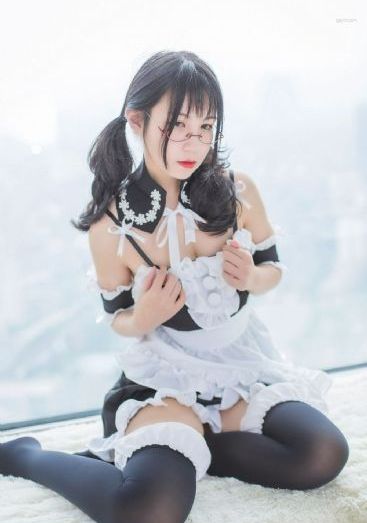 丰满的小婊孑2在线播放中文