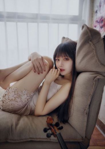 变成黑皮辣妹后