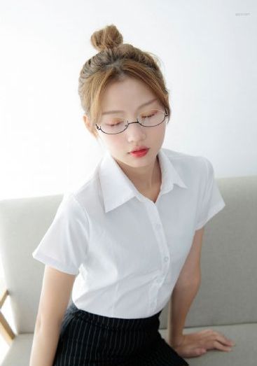 强制侵犯女教师hd
